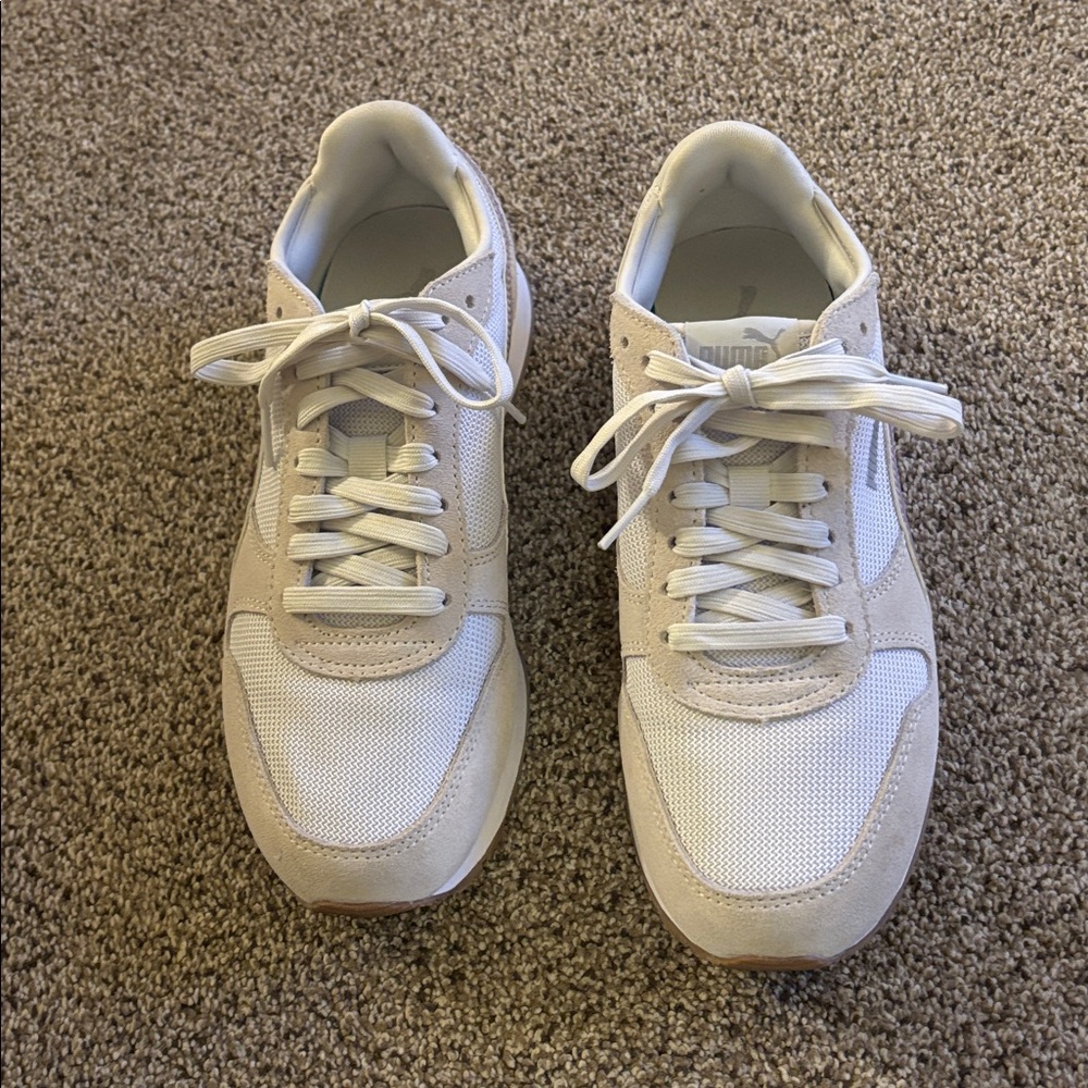 Women’s Puma Sneakers